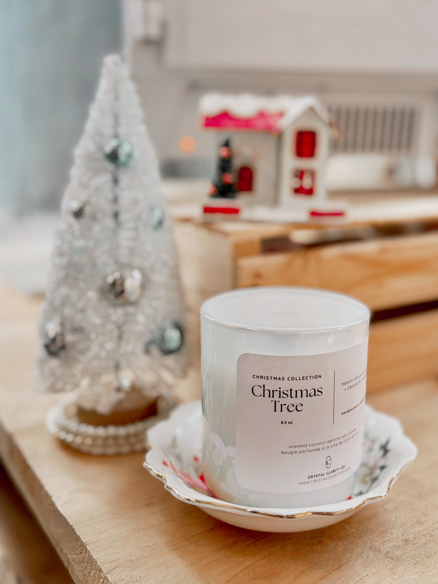 LIMITED EDITION: CHRISTMAS TREE - LUXURY WOODEN WICK CANDLE