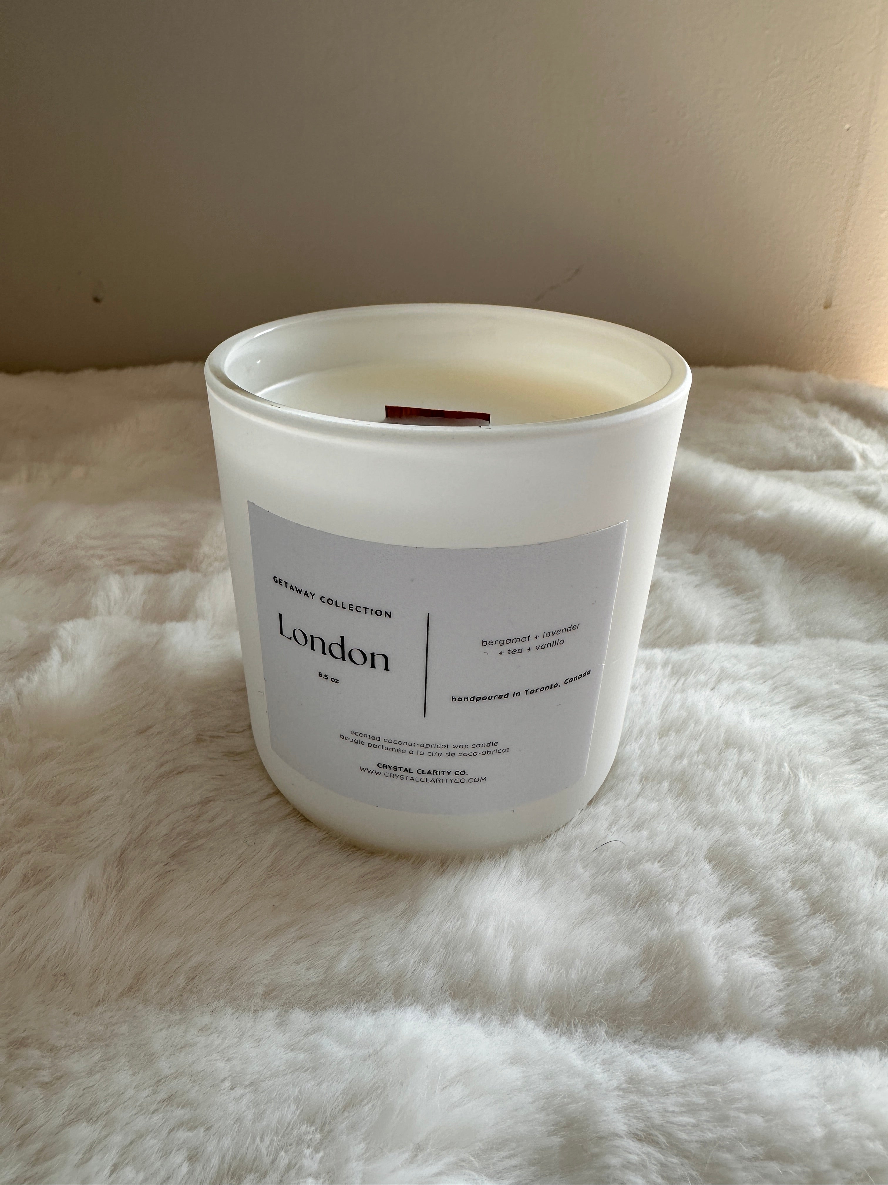 London - Luxury Scented Wooden Wick Candle