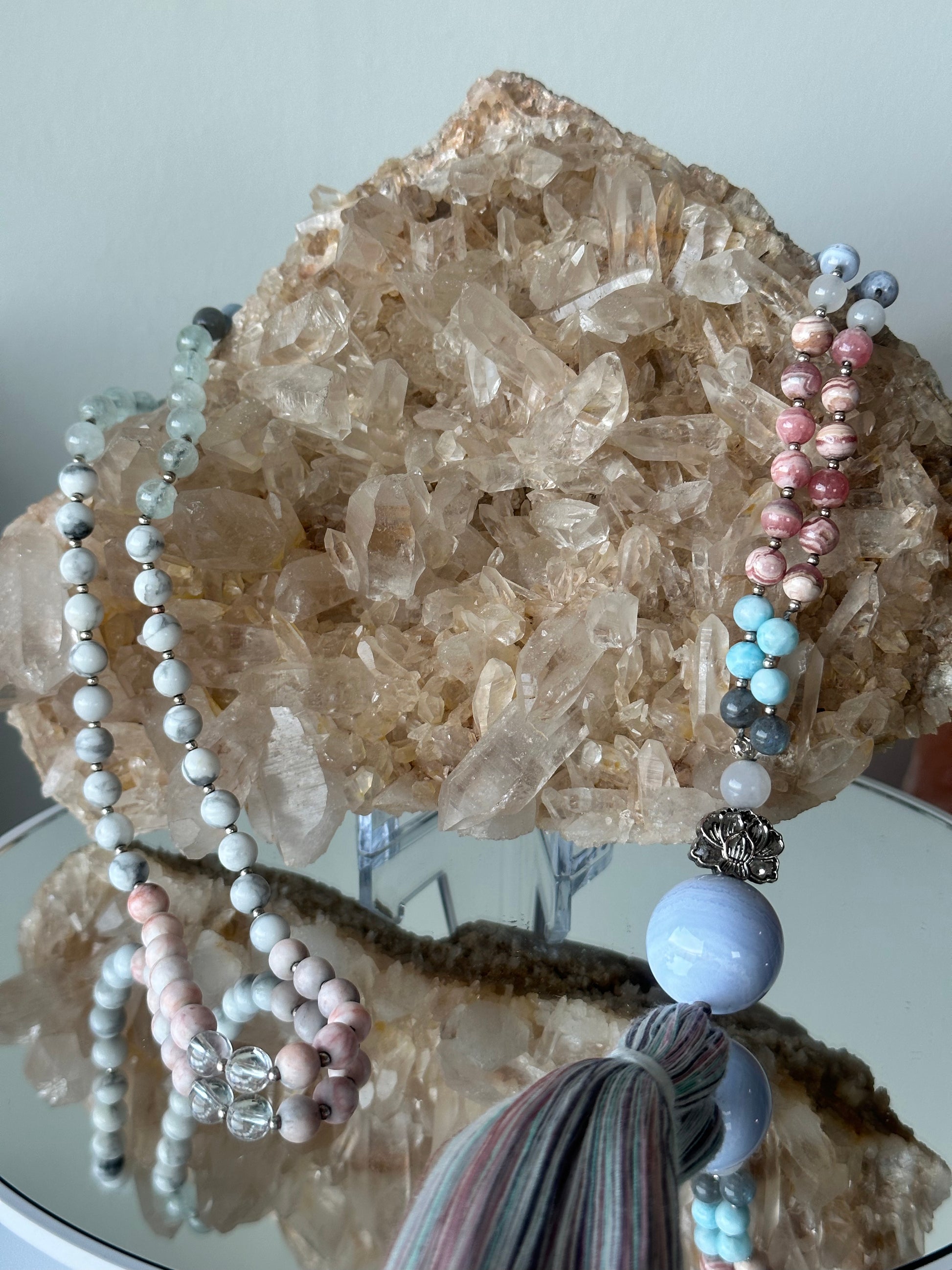 Malas – Aura Vibe Canada